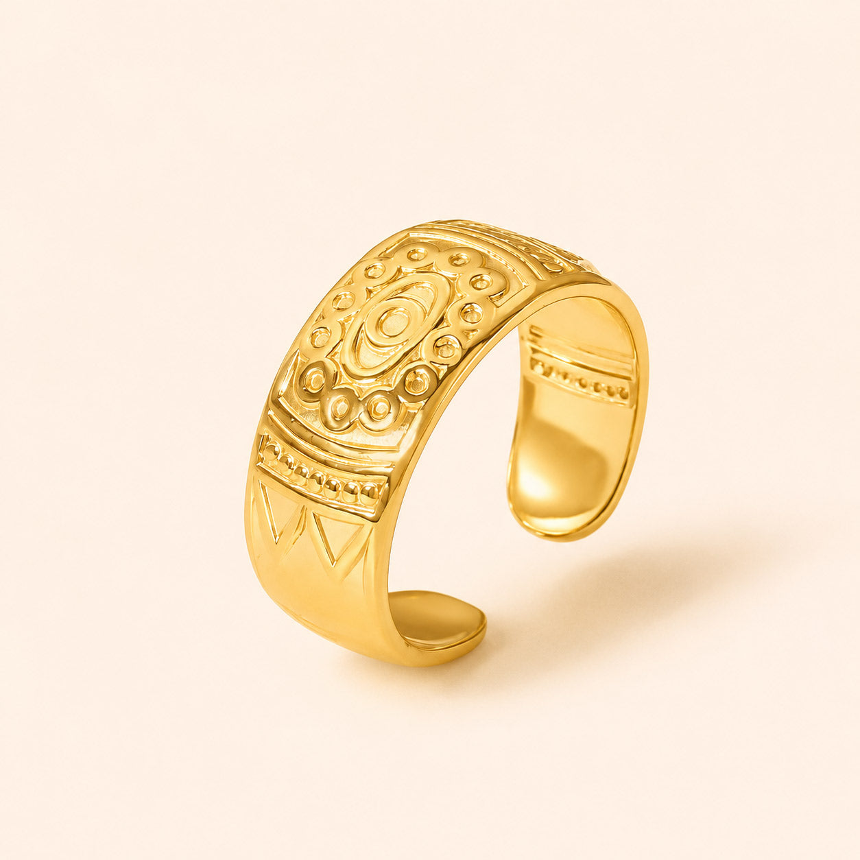 Lucky Clover Signet Ring